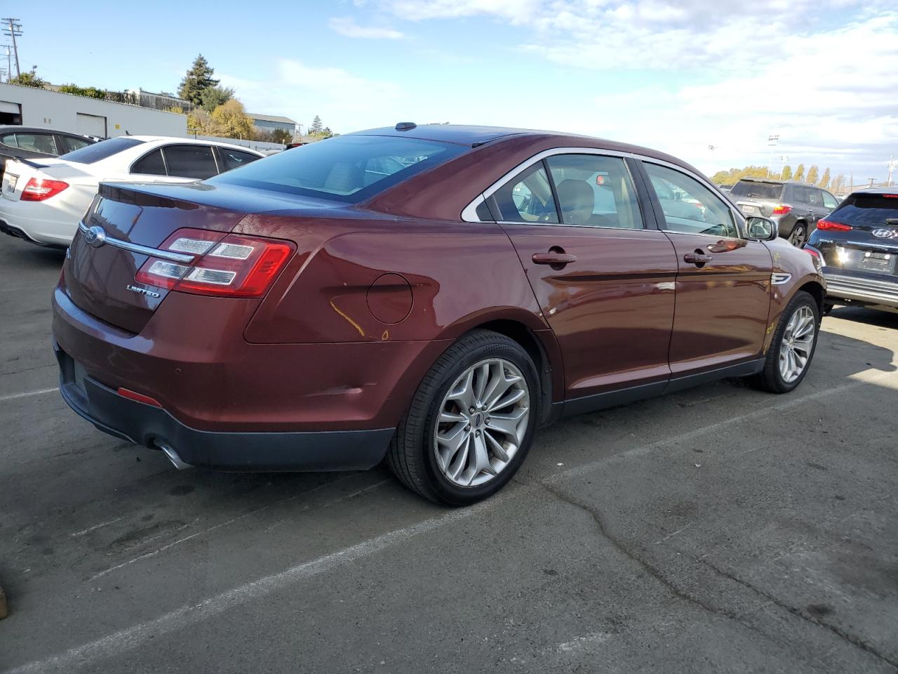 Lot #3029749245 2015 FORD TAURUS LIM