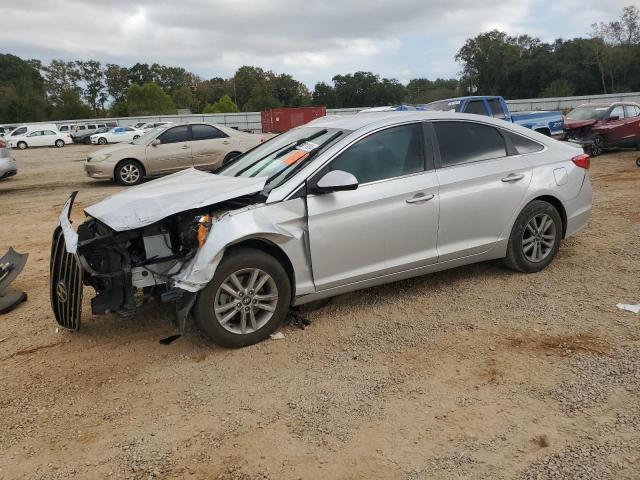 VIN 5NPE24AF8FH161718 2015 Hyundai Sonata, SE no.1