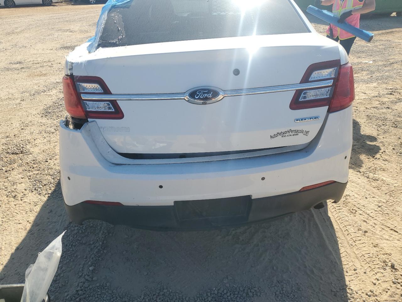 Lot #3037277485 2015 FORD TAURUS POL