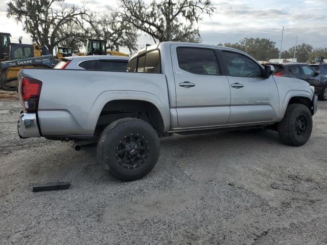 VIN 5TFAX5GN8KX148261 2019 Toyota Tacoma, Double Cab no.3