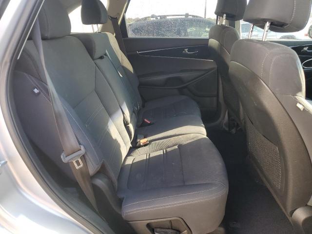 2017 KIA SORENTO LX - 5XYPGDA37HG302319