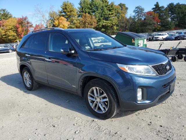 VIN 5XYKTDA63EG473659 2014 KIA Sorento, LX no.4