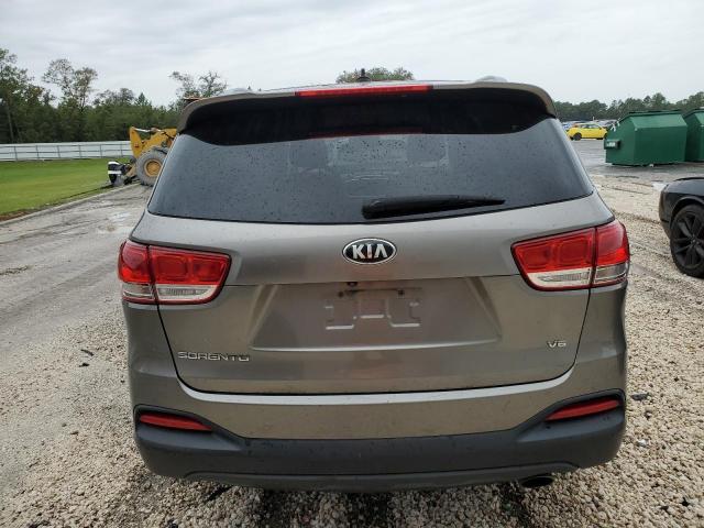 VIN 5XYPG4A50GG129338 2016 KIA Sorento, LX no.6