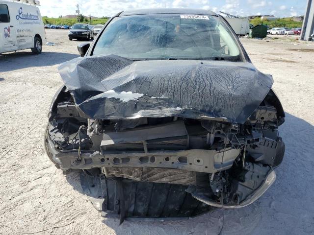 VIN 1FADP3F2XJL256420 2018 Ford Focus, SE no.5