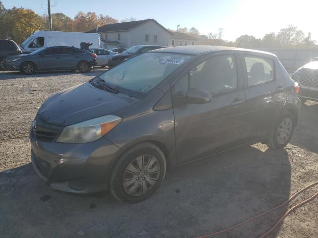 VIN JTDKTUD30DD550809 2013 Toyota Yaris no.1