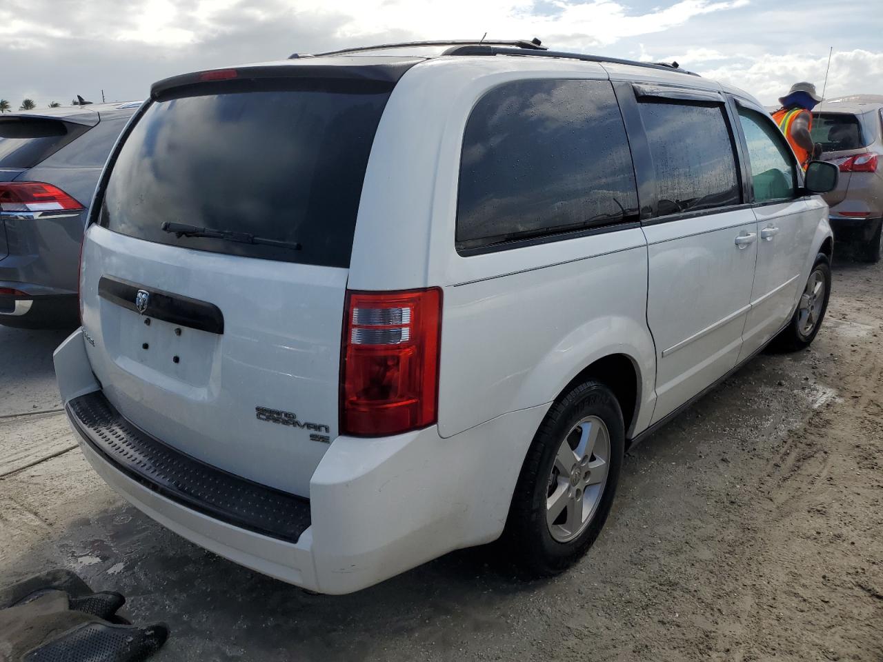 Lot #3028505945 2010 DODGE GRAND CARA