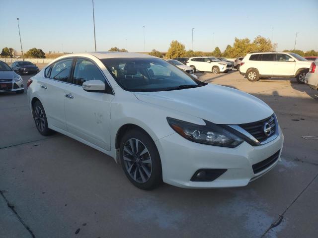 2017 NISSAN ALTIMA 2.5 - 1N4AL3AP3HC145364