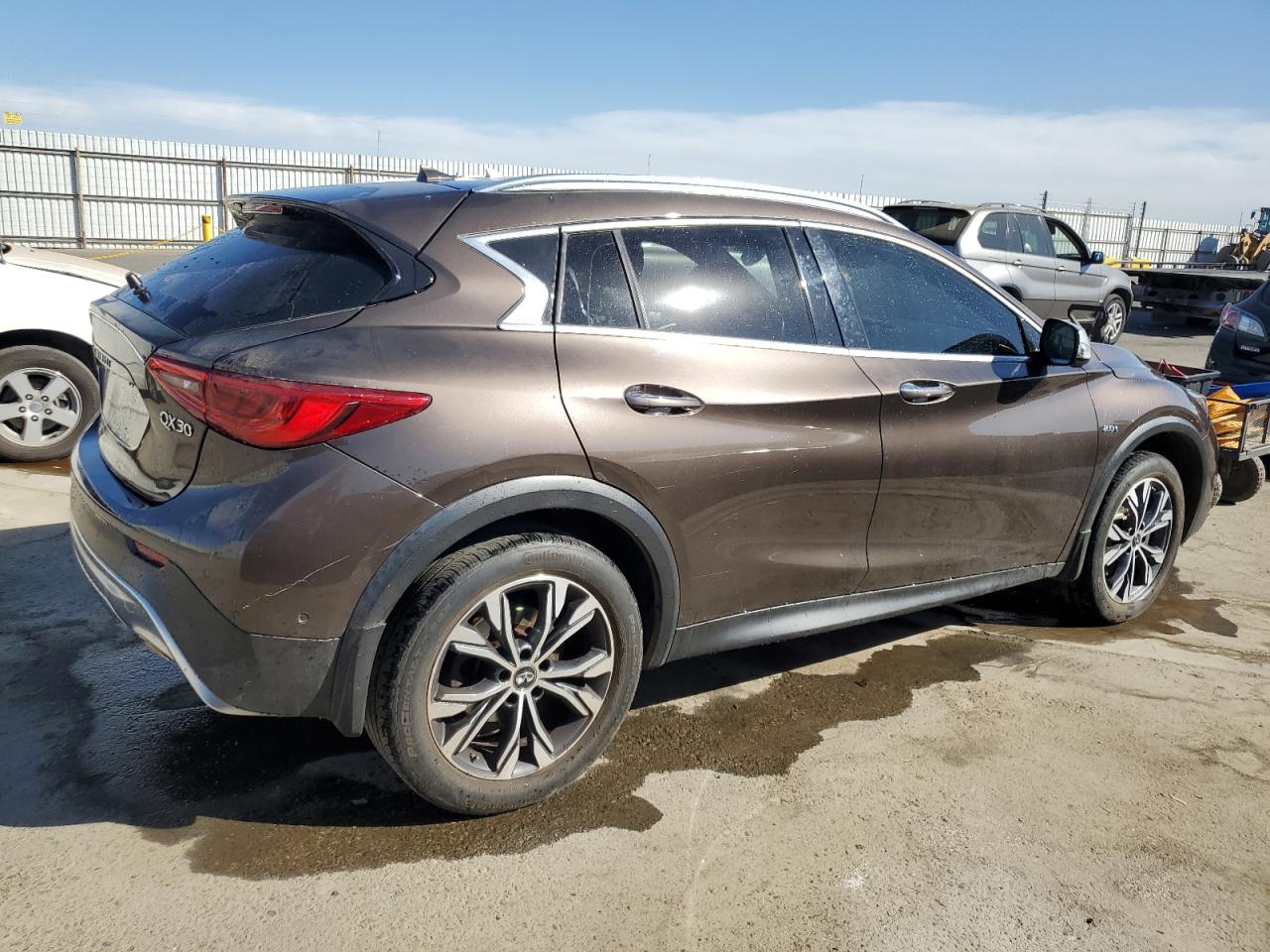 Lot #3036920769 2017 INFINITI QX30 BASE