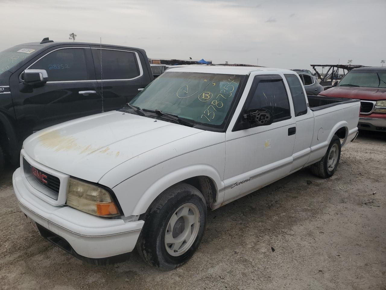 Lot #2986854029 1998 GMC SONOMA