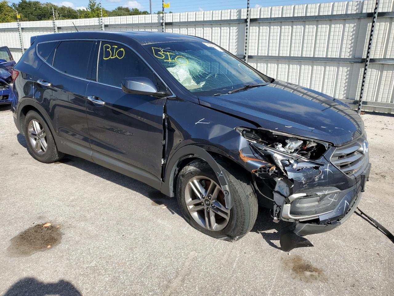 Lot #2923752621 2018 HYUNDAI SANTA FE S