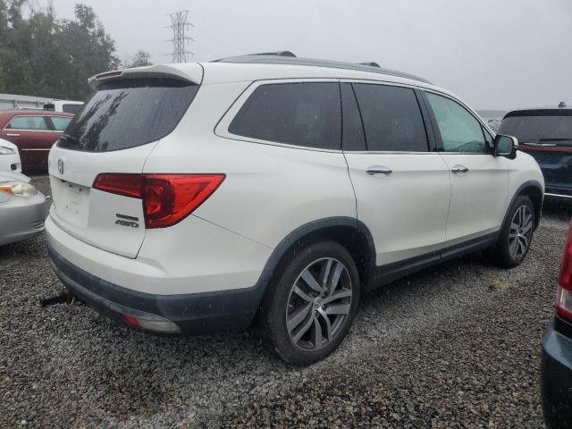 2017 HONDA PILOT TOUR - 5FNYF6H90HB035688