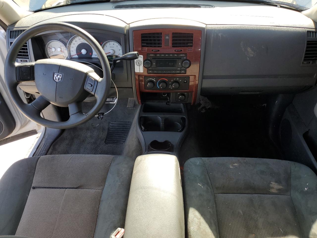 Lot #2895836740 2005 DODGE DAKOTA QUA