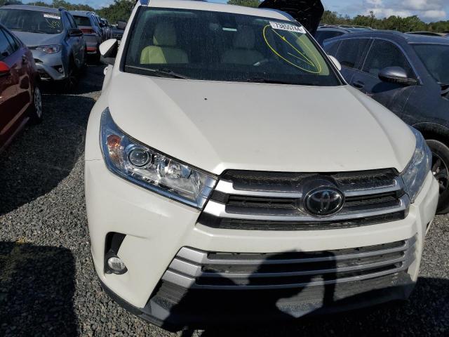 VIN 5TDKZRFH7HS523427 2017 Toyota Highlander, SE no.5