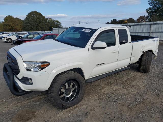 VIN 5TFSZ5ANXKX206300 2019 TOYOTA TACOMA no.1