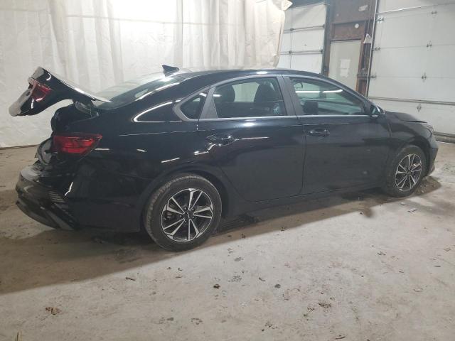 VIN 3KPF24AD4PE605315 2023 KIA Forte, LX no.3