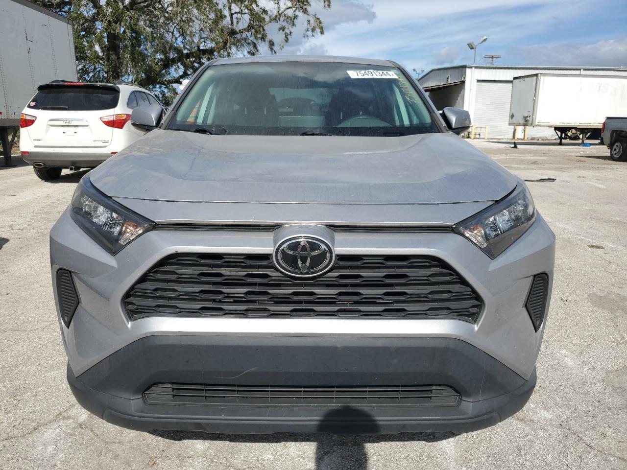 Lot #2981564799 2022 TOYOTA RAV4 LE