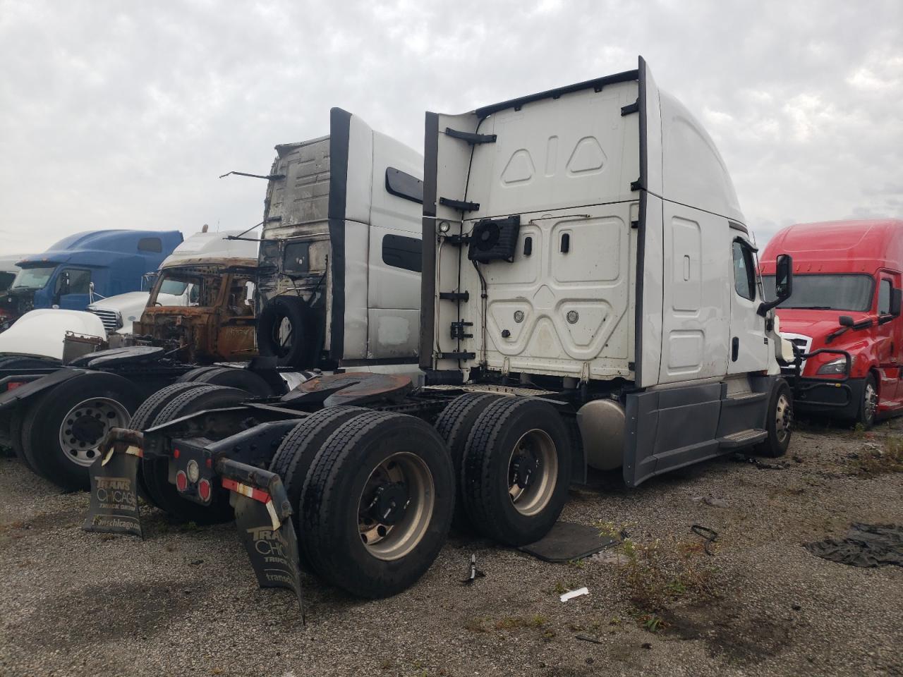 Lot #2955183938 2022 FREIGHTLINER CASCADIA 1