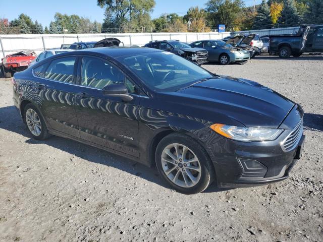 VIN 3FA6P0LU0KR157170 2019 Ford Fusion, SE no.4