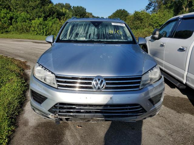 VIN WVGEP9BP9GD002523 2016 Volkswagen Touareg, Tdi no.5