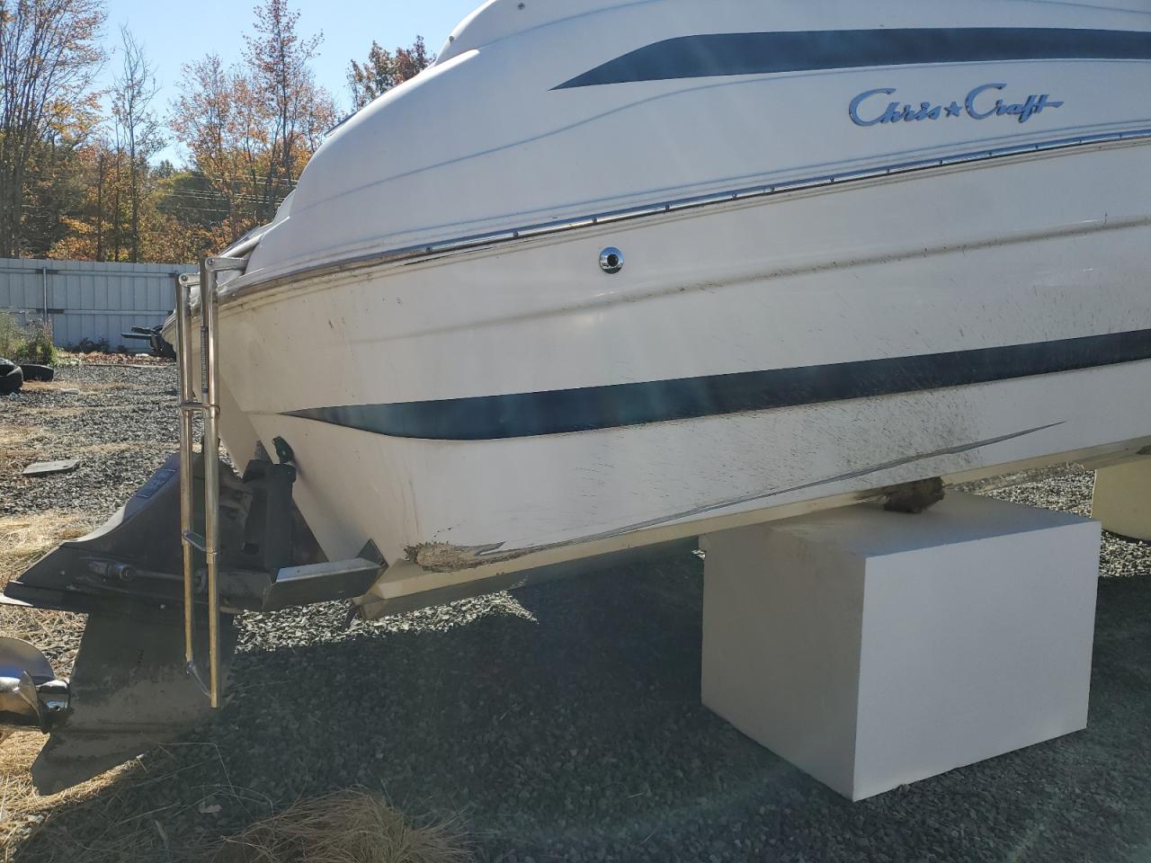 Lot #2974846035 2000 CHRI BOAT