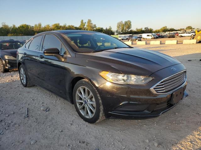 VIN 3FA6P0HDXHR252143 2017 Ford Fusion, SE no.4