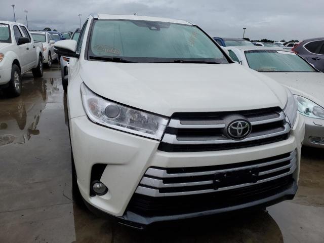 VIN 5TDJZRFH1HS515285 2017 Toyota Highlander, SE no.5