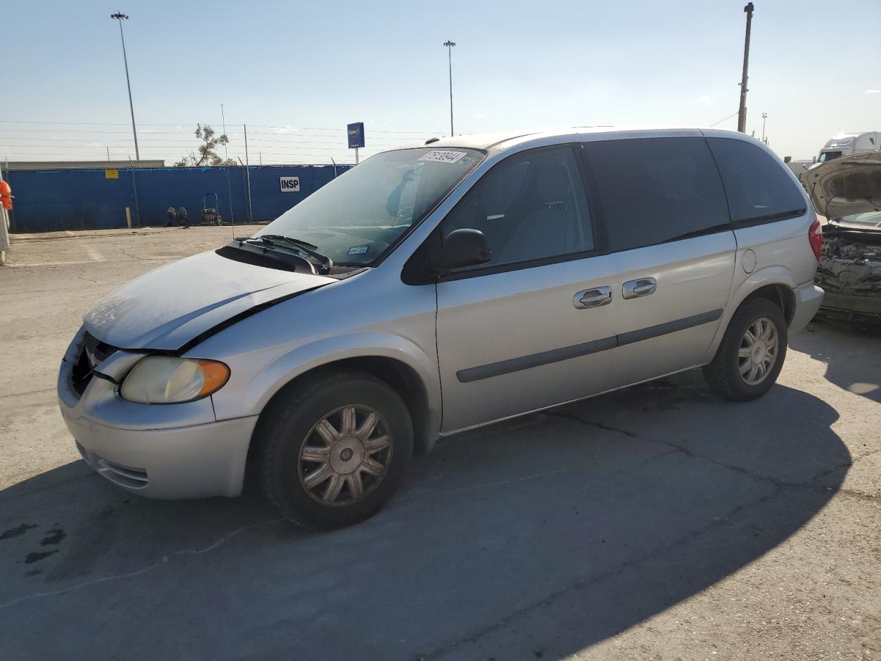  Salvage Chrysler Minivan