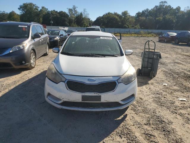 VIN KNAFK4A68G5495847 2016 KIA Forte, LX no.5