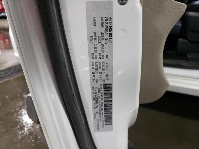2016 CHRYSLER TOWN & COU - 2C4RC1CG8GR135661