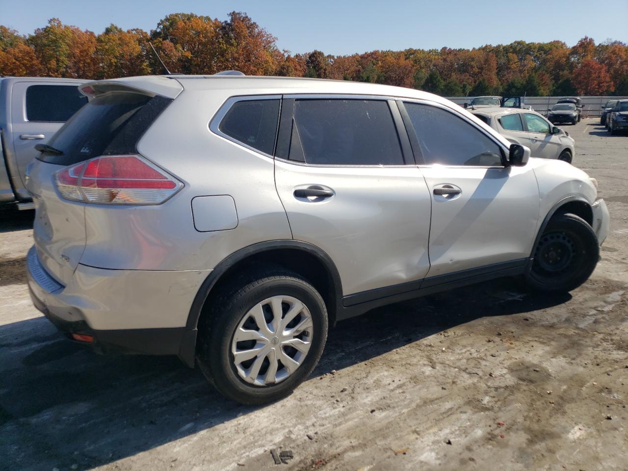 Lot #2998711645 2016 NISSAN ROGUE S