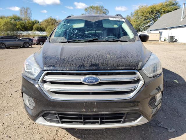 VIN 1FMCU9GDXHUC48352 2017 Ford Escape, SE no.5