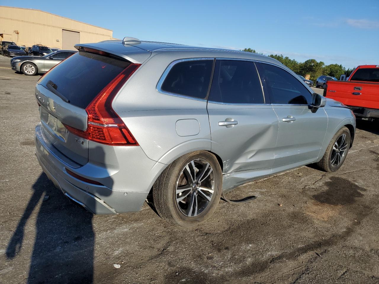 Lot #2986737162 2018 VOLVO XC60 T5 MO