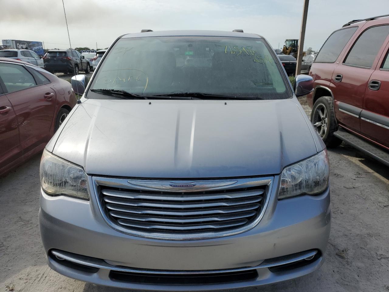 Lot #2947128538 2015 CHRYSLER TOWN & COU