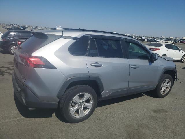 VIN JTMMWRFV7KD012617 2019 Toyota RAV4, LE no.3