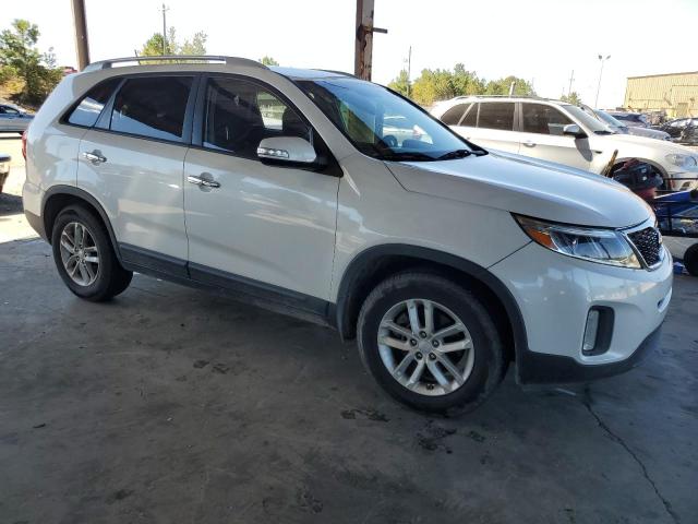 VIN 5XYKT4A63FG630494 2015 KIA Sorento, LX no.4