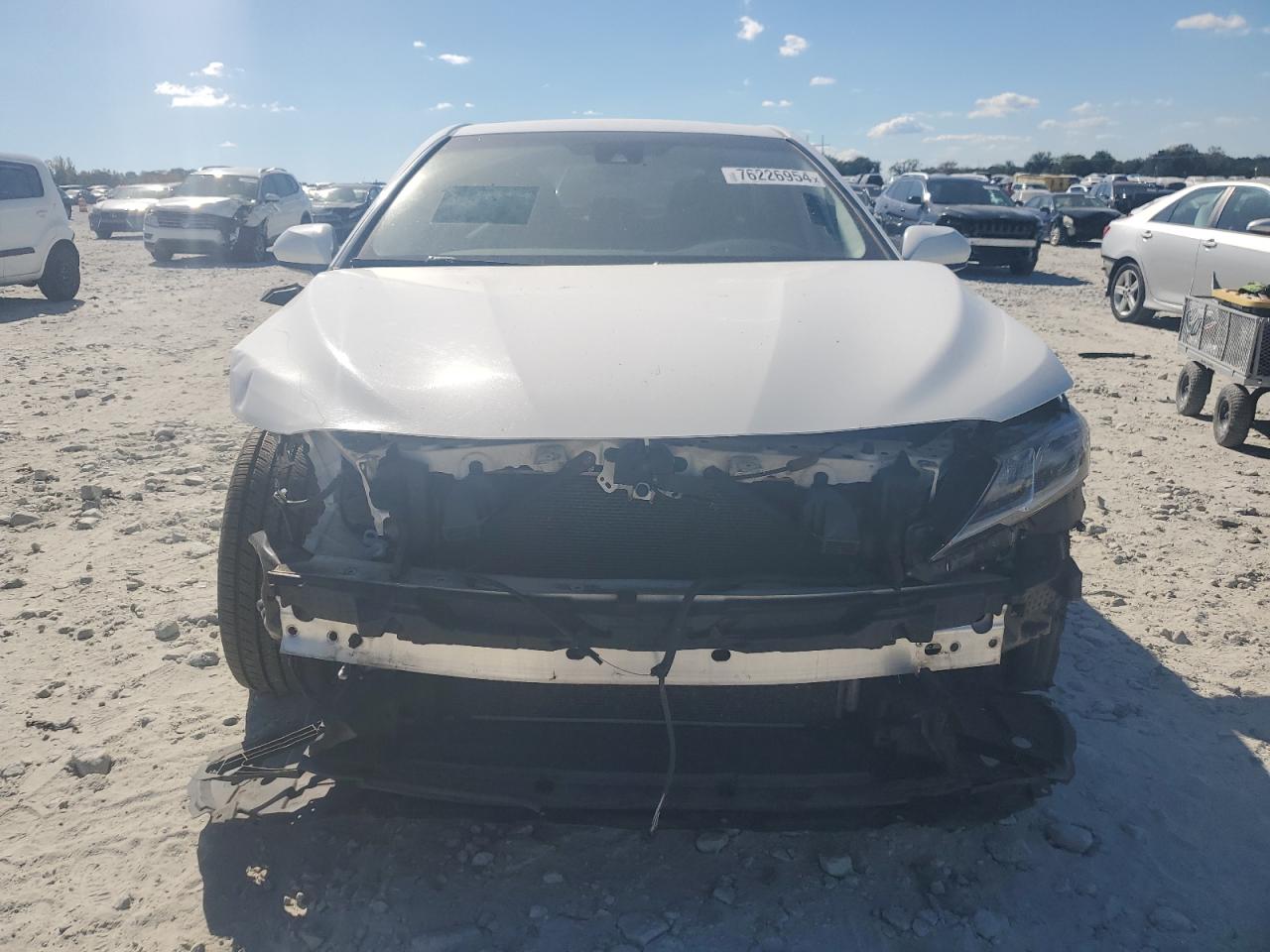 Lot #2955101796 2020 TOYOTA CAMRY SE