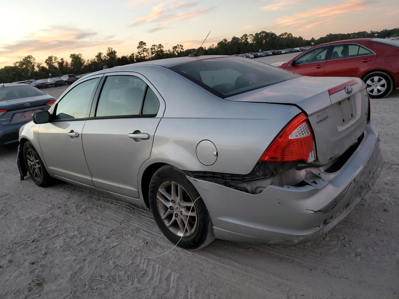 FORD FUSION S 2010 silver  gas 3FAHP0GA7AR173809 photo #3