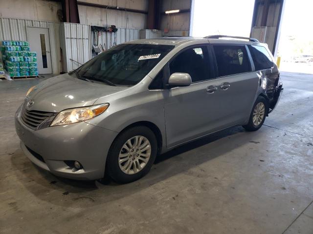 2015 TOYOTA SIENNA XLE #2926494283