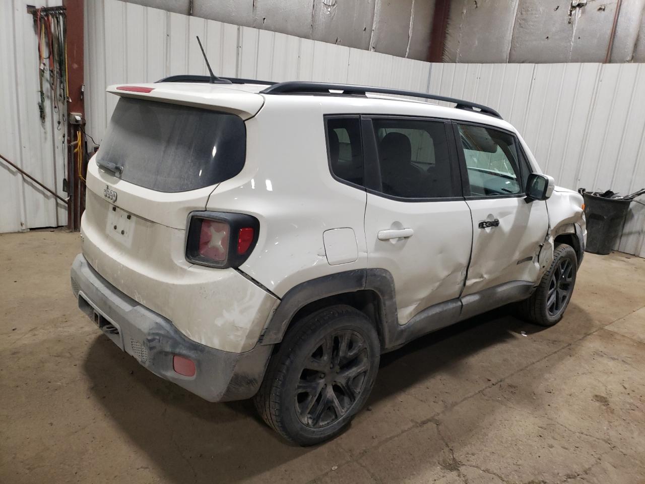 Lot #3007102883 2017 JEEP RENEGADE L