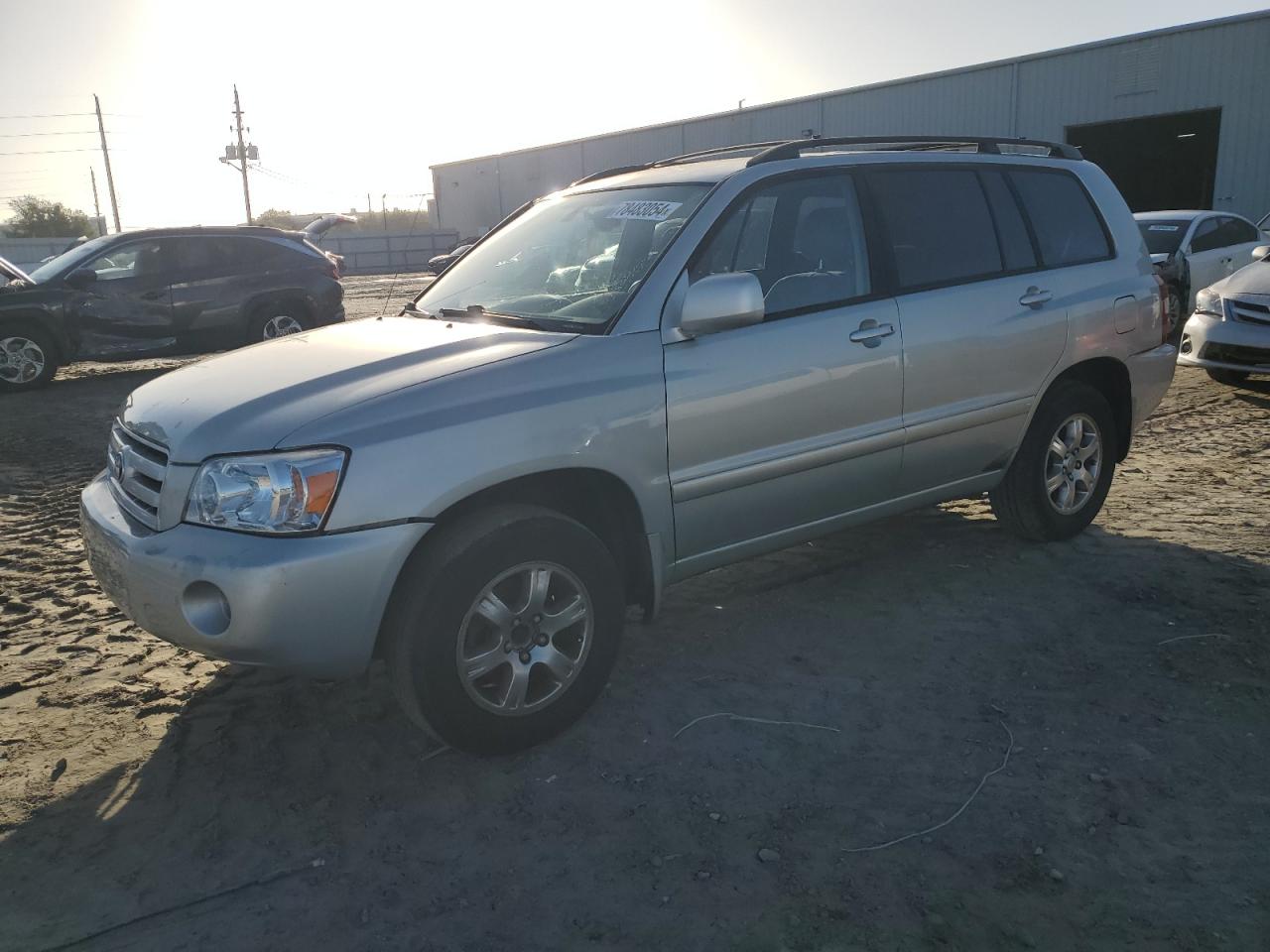 Lot #2940395163 2004 TOYOTA HIGHLANDER