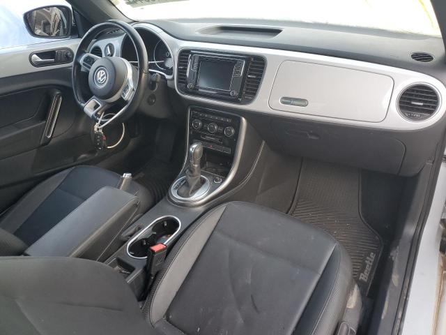 2018 VOLKSWAGEN BEETLE SE 3VWJD7AT7JM701754