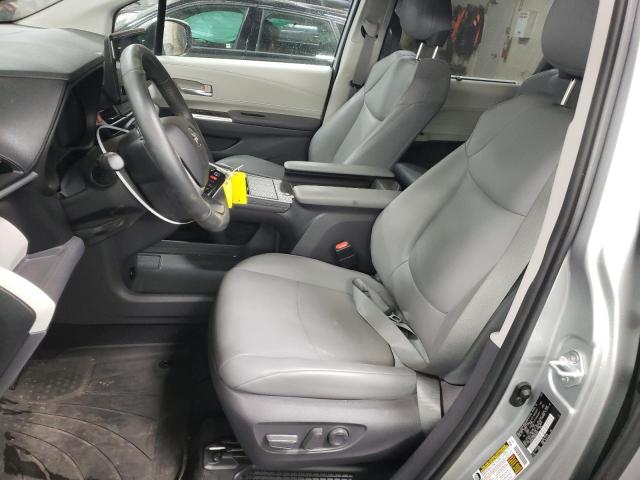 2021 TOYOTA SIENNA XLE - 5TDYRKEC0MS057891