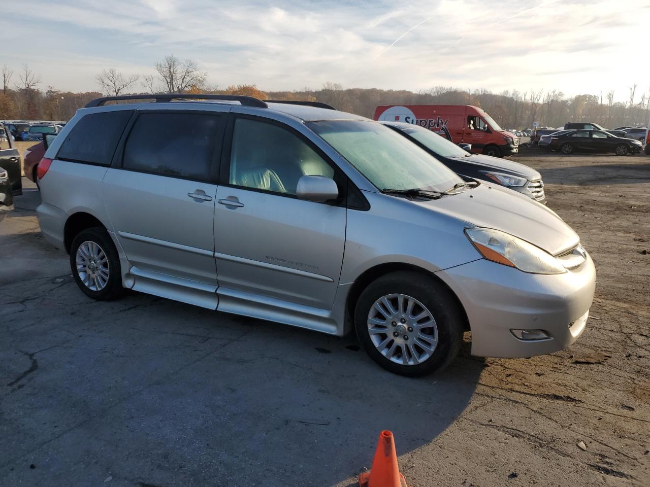 Lot #2955241658 2009 TOYOTA SIENNA XLE