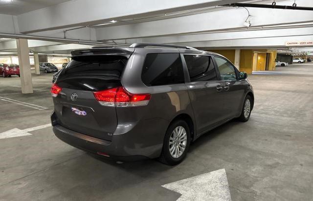 VIN 5TDYK3DC9DS295282 2013 Toyota Sienna, Xle no.4