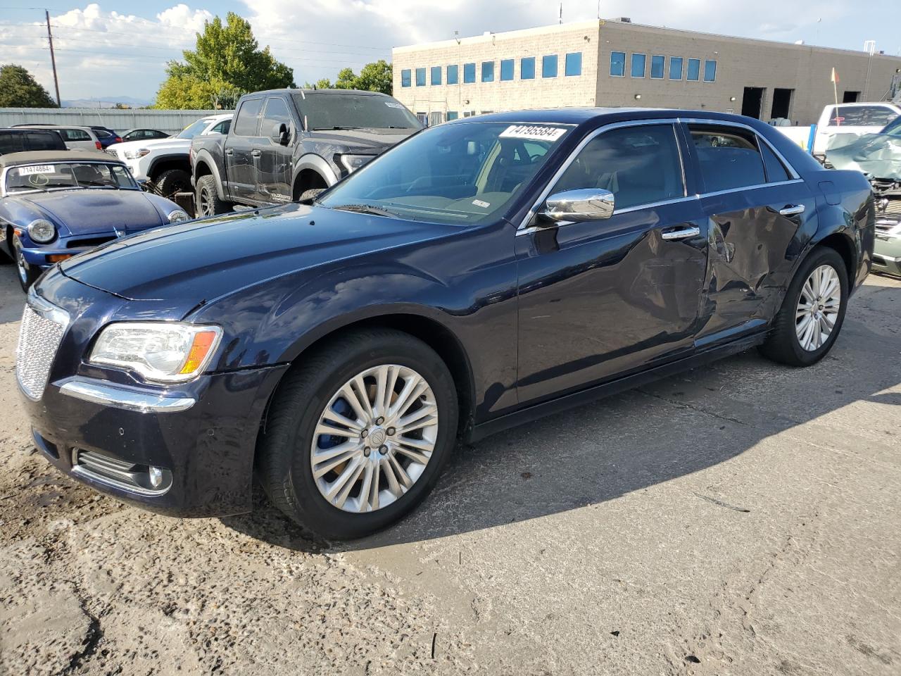 Chrysler 300C 2011 LX