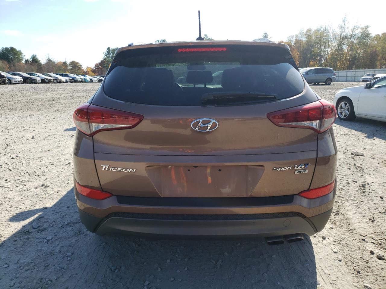 Lot #2996146394 2016 HYUNDAI TUCSON LIM