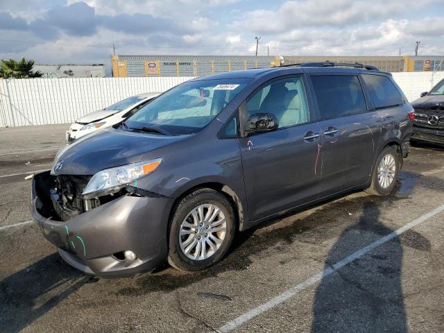 VIN 5TDYK3DC3GS718569 2016 Toyota Sienna, Xle no.1