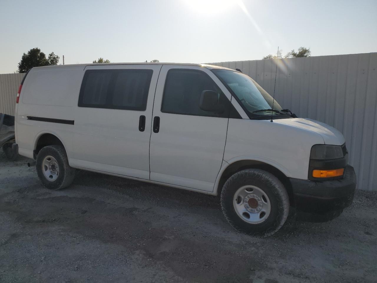 Lot #2895562456 2021 CHEVROLET EXPRESS G2