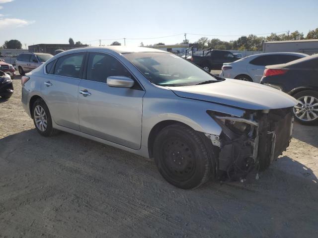 VIN 1N4AL3AP8EN370539 2014 Nissan Altima, 2.5 no.4