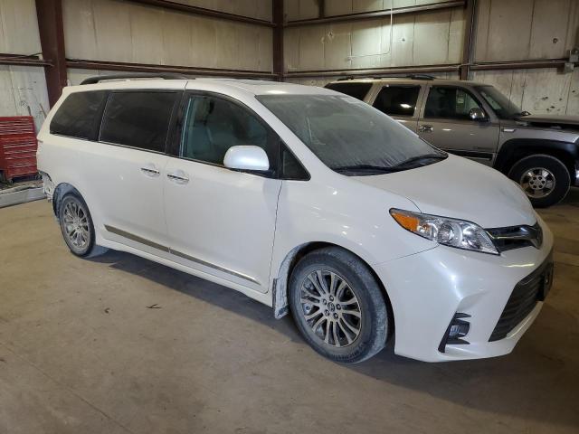 2019 TOYOTA SIENNA XLE - 5TDYZ3DC7KS995469